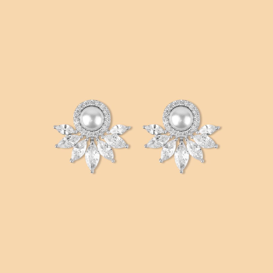 Twinkling Pearl Petal Silver