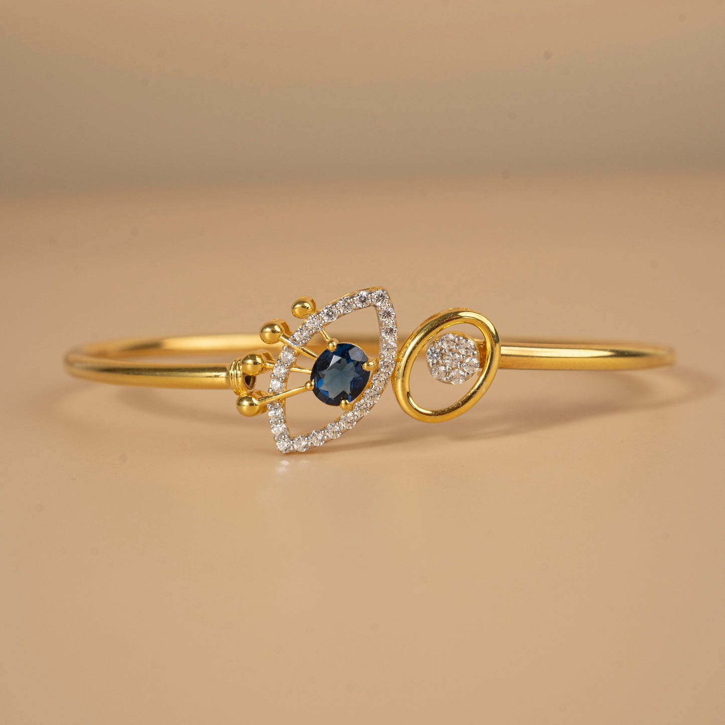 Royal Evil Eye Openable Bracelet