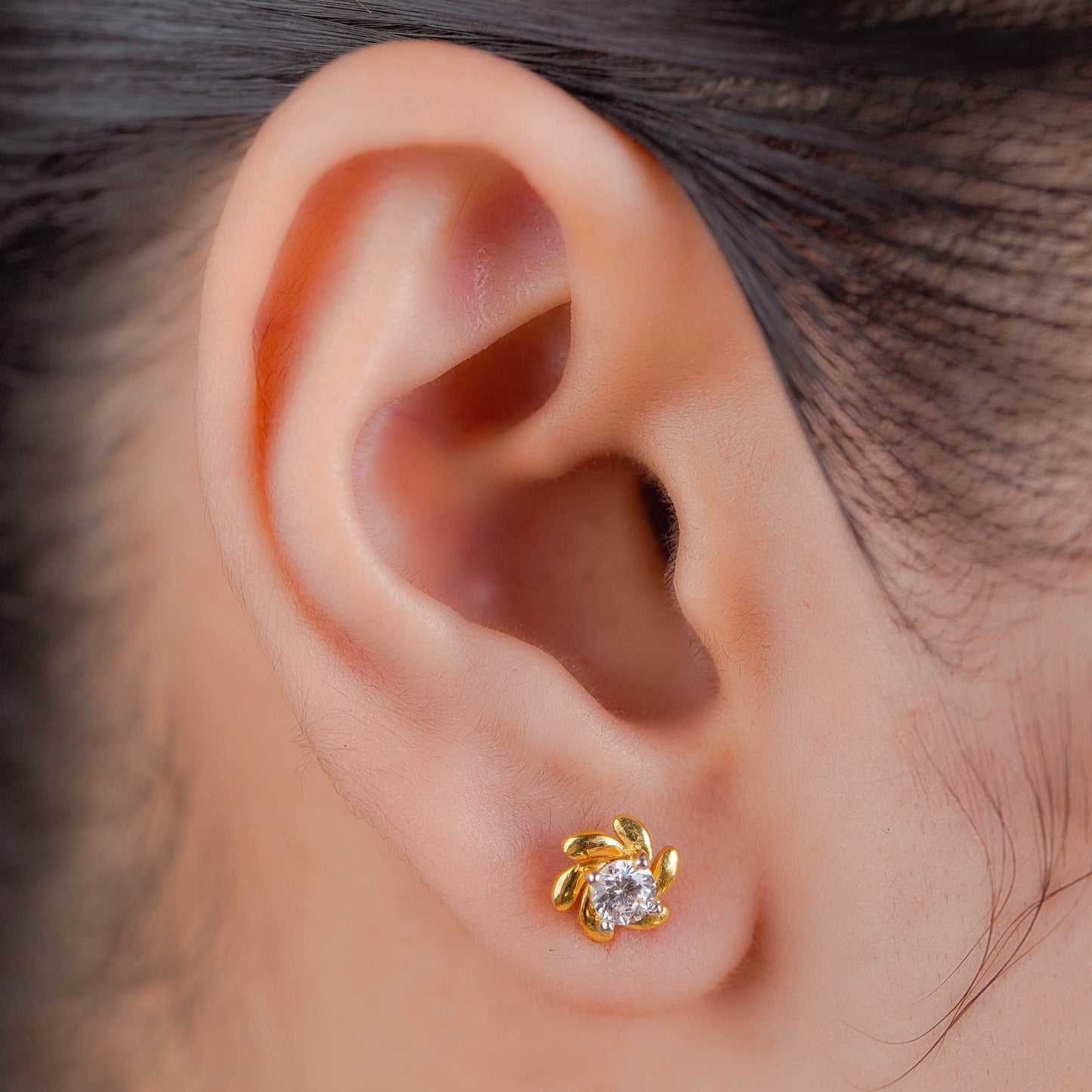Twist of Silver with Center Stone earrings