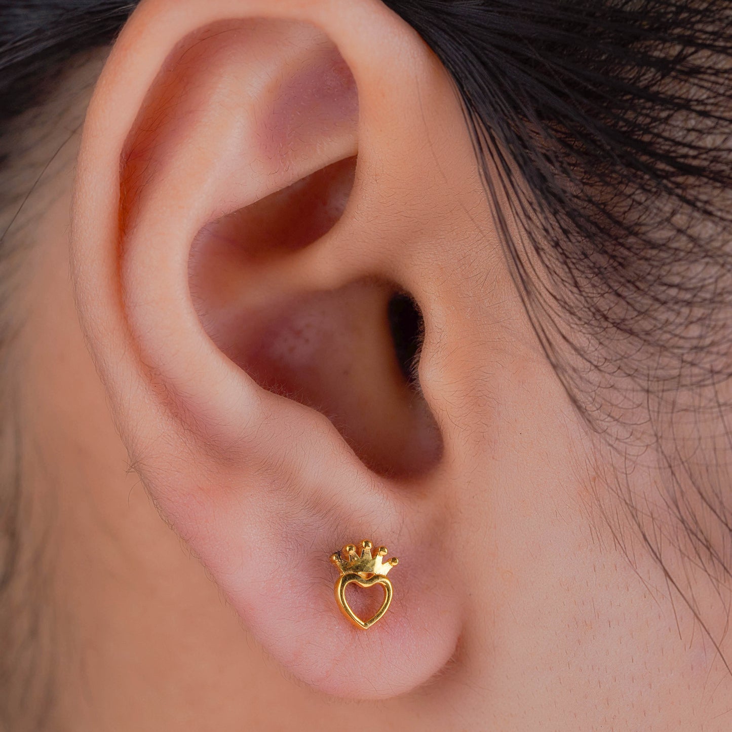 Heart Royale Silver Studs
