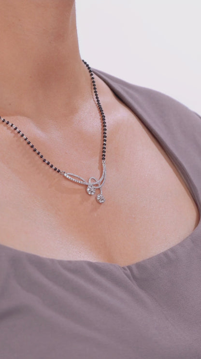 Silver Heartstrings Studded Mangalsutra